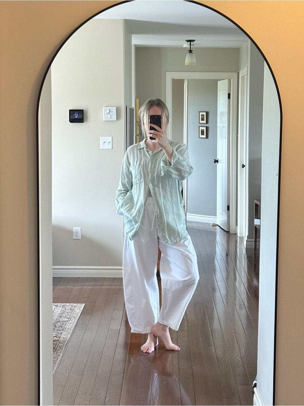 Velvet by Jenny Graham 100% Linen Mulholland Shirt